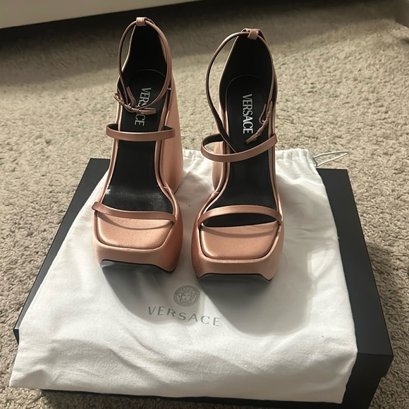 Versace Triplatform wedge sandals US 40 US 10 - Picture 2 of 3